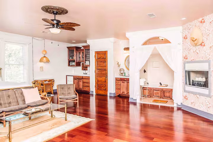 Rose Quartz Suite